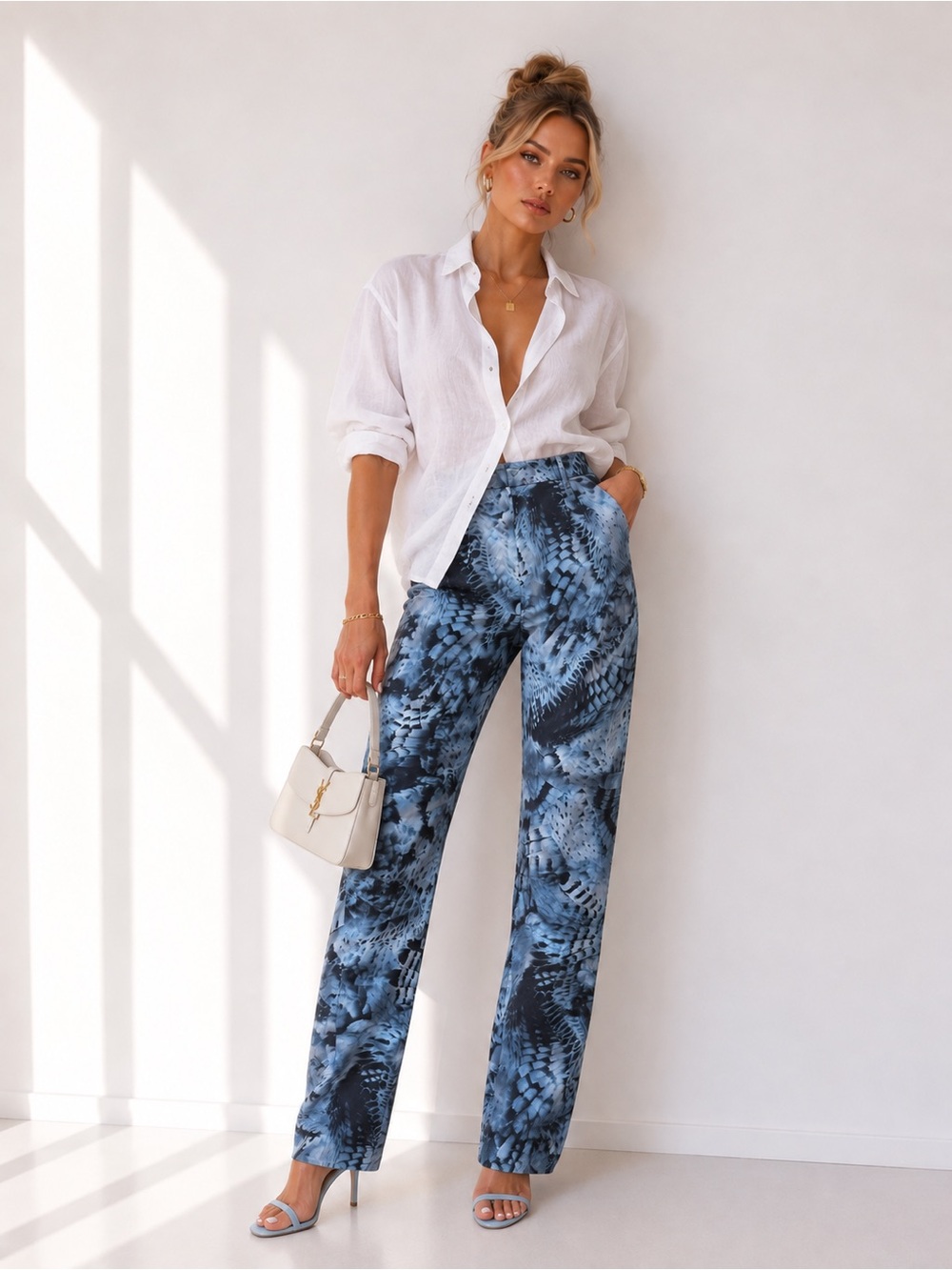 $225 Guess by Marciano Blue Tie-Dye Wide-Leg Pants
